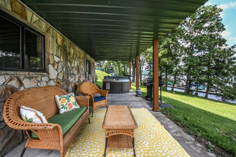 Canoe Cottage